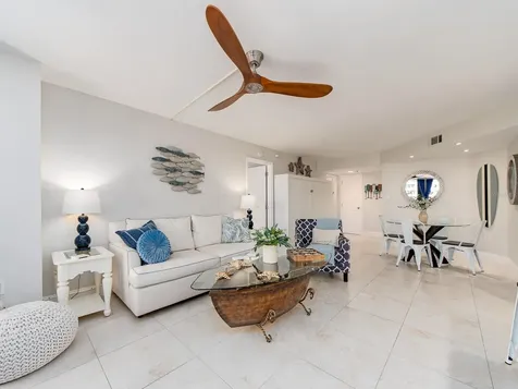 690 Island Way Clearwater Beach FL 33767
