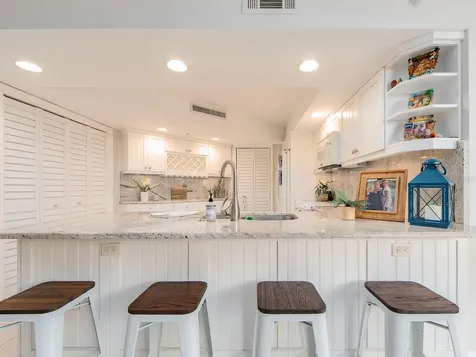 690 Island Way Clearwater Beach FL 33767