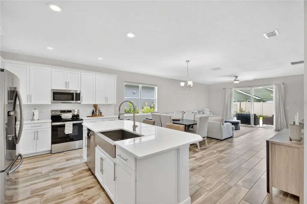1127 Castlevecchio Loop Orlando FL 32825