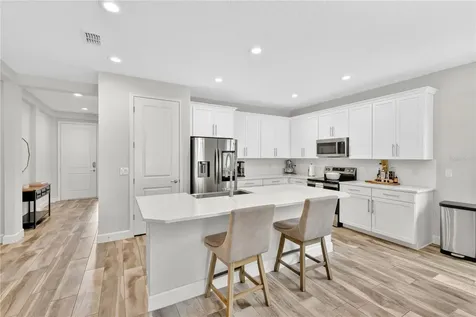 1127 Castlevecchio Loop Orlando FL 32825