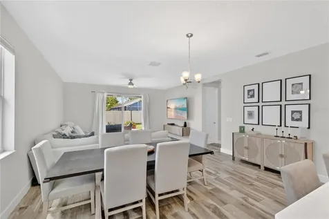 1127 Castlevecchio Loop Orlando FL 32825
