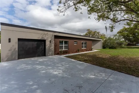 457 Riverview Avenue Sanford FL 32771