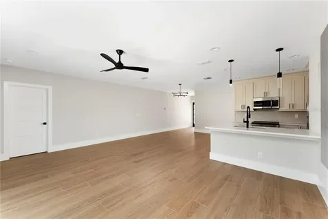 457 Riverview Avenue Sanford FL 32771