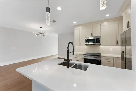 457 Riverview Avenue Sanford FL 32771