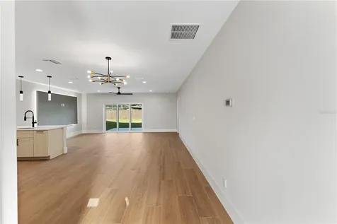 457 Riverview Avenue Sanford FL 32771