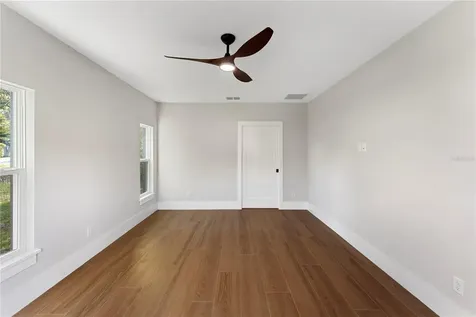 457 Riverview Avenue Sanford FL 32771