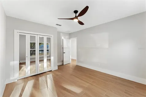 457 Riverview Avenue Sanford FL 32771