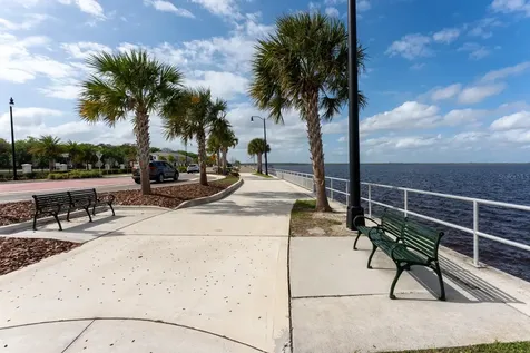 457 Riverview Avenue Sanford FL 32771
