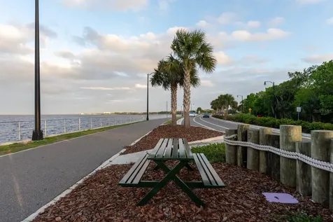 457 Riverview Avenue Sanford FL 32771