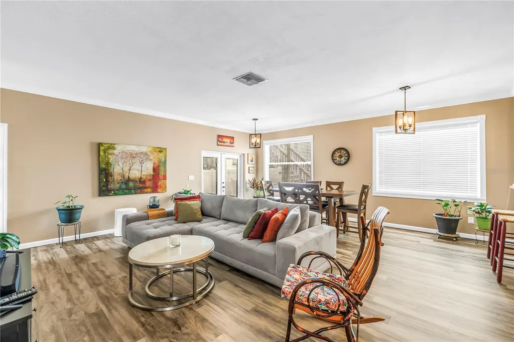2318 W Cherry Street Tampa FL 33607
