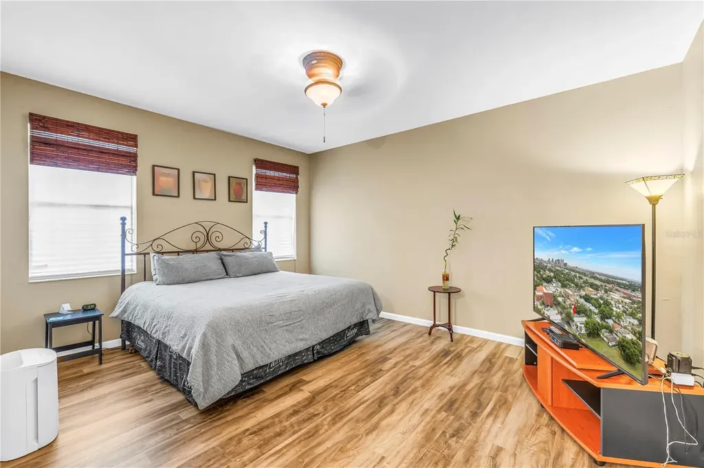 2318 W Cherry Street Tampa FL 33607