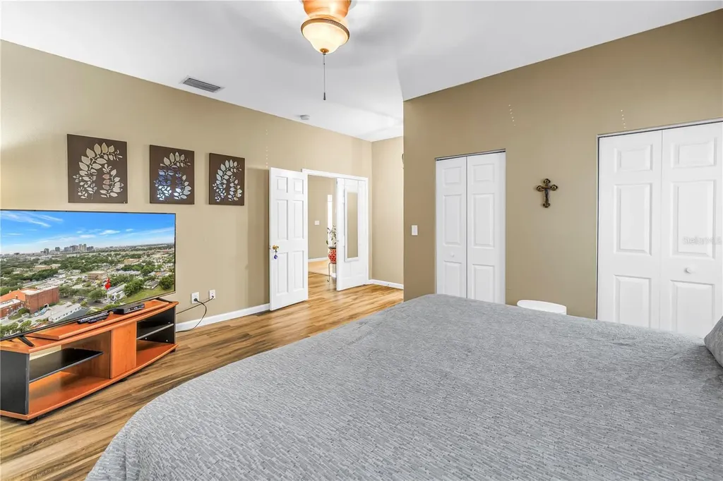 2318 W Cherry Street Tampa FL 33607