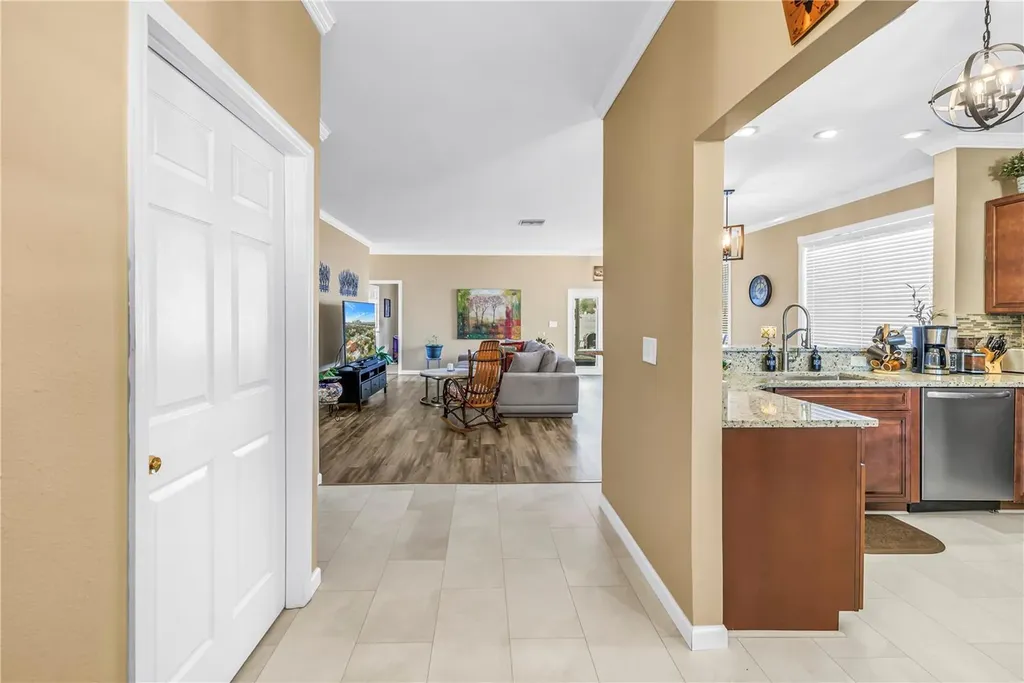 2318 W Cherry Street Tampa FL 33607