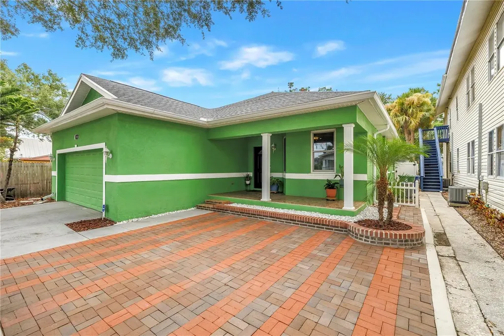 2318 W Cherry Street Tampa FL 33607