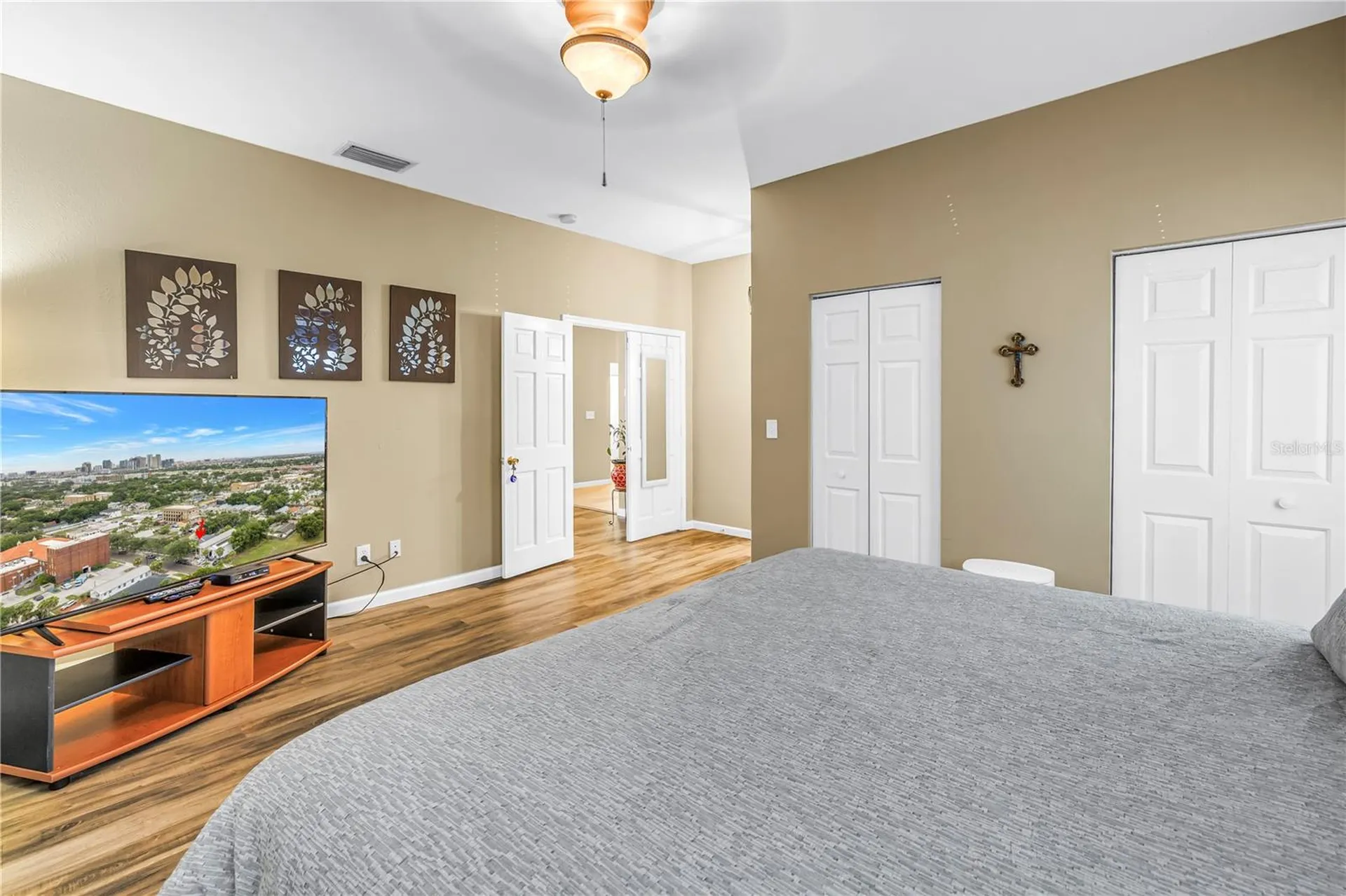 2318 W Cherry Street Tampa FL 33607