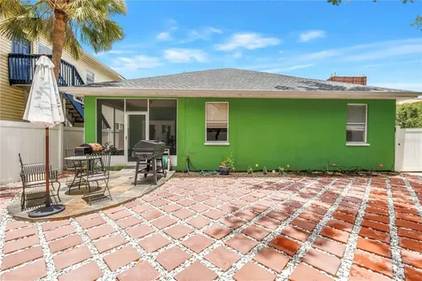 2318 W Cherry Street Tampa FL 33607