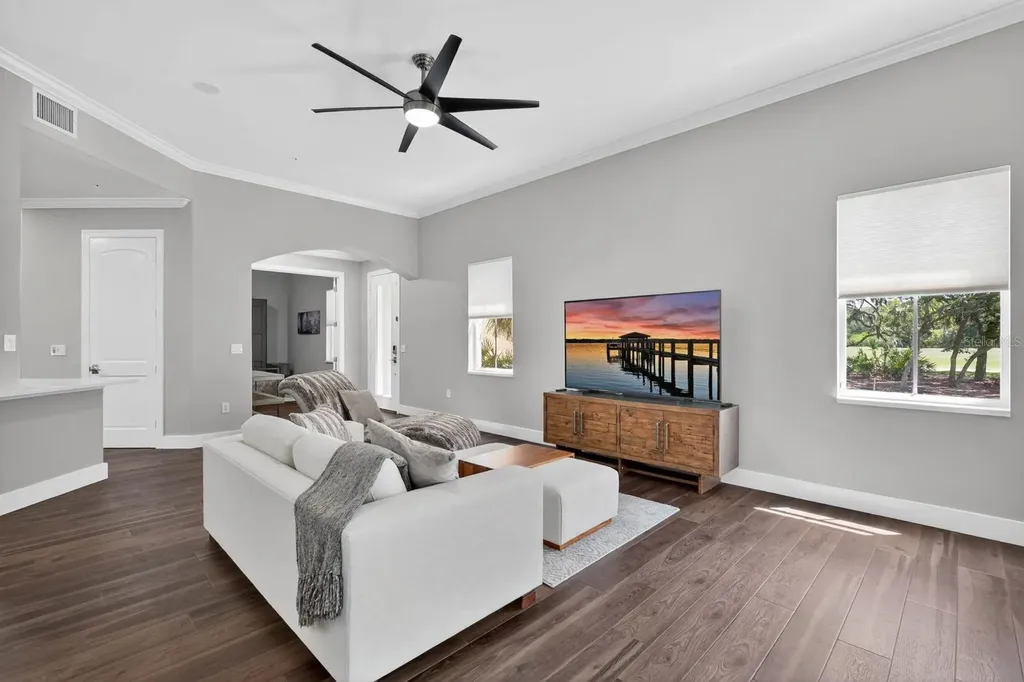 35 Casa Bella Circle Palm Coast FL 32137