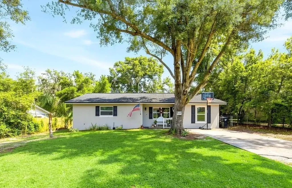 329 W Ohio Avenue Orange City FL 32763