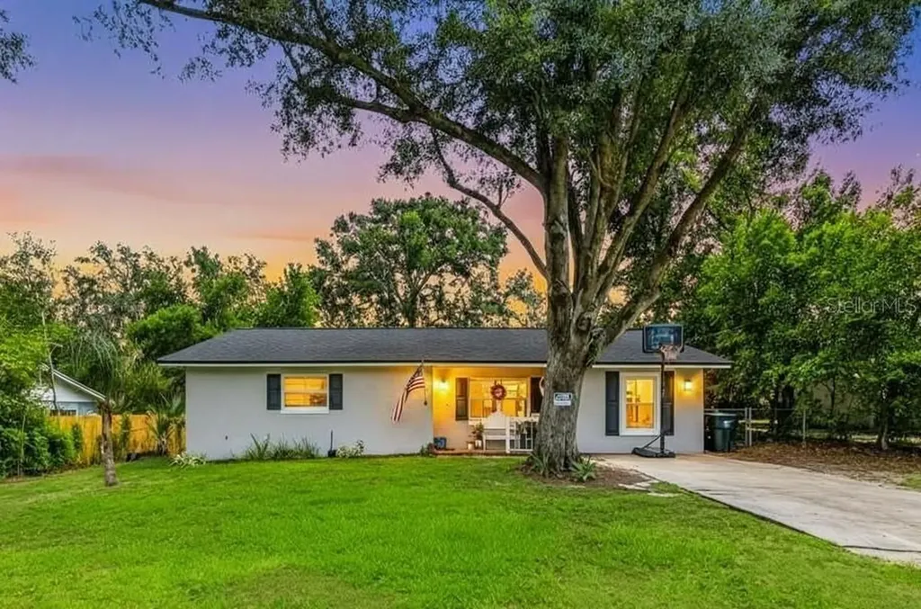 329 W Ohio Avenue Orange City FL 32763