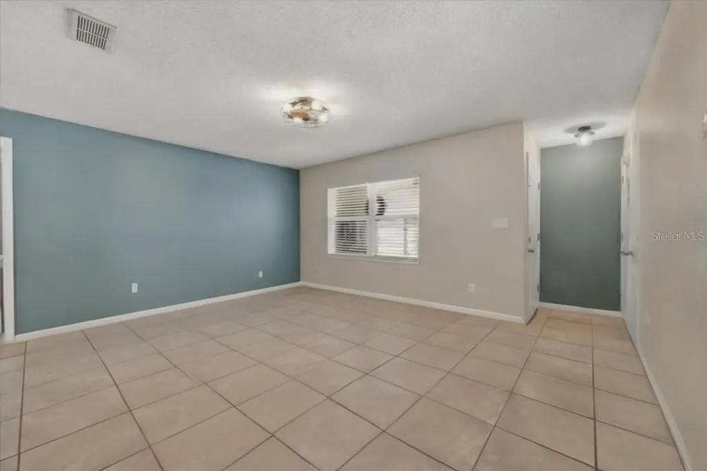 329 W Ohio Avenue Orange City FL 32763