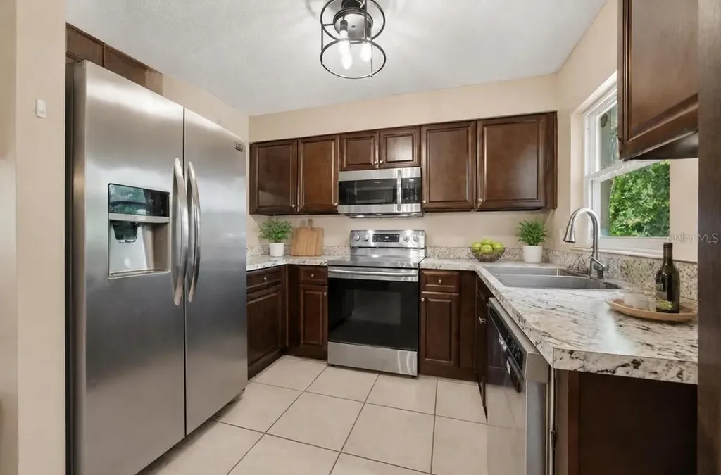 329 W Ohio Avenue Orange City FL 32763