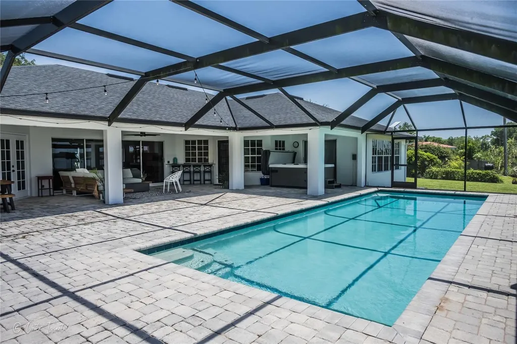 12830 Florida Avenue Astatula FL 34705