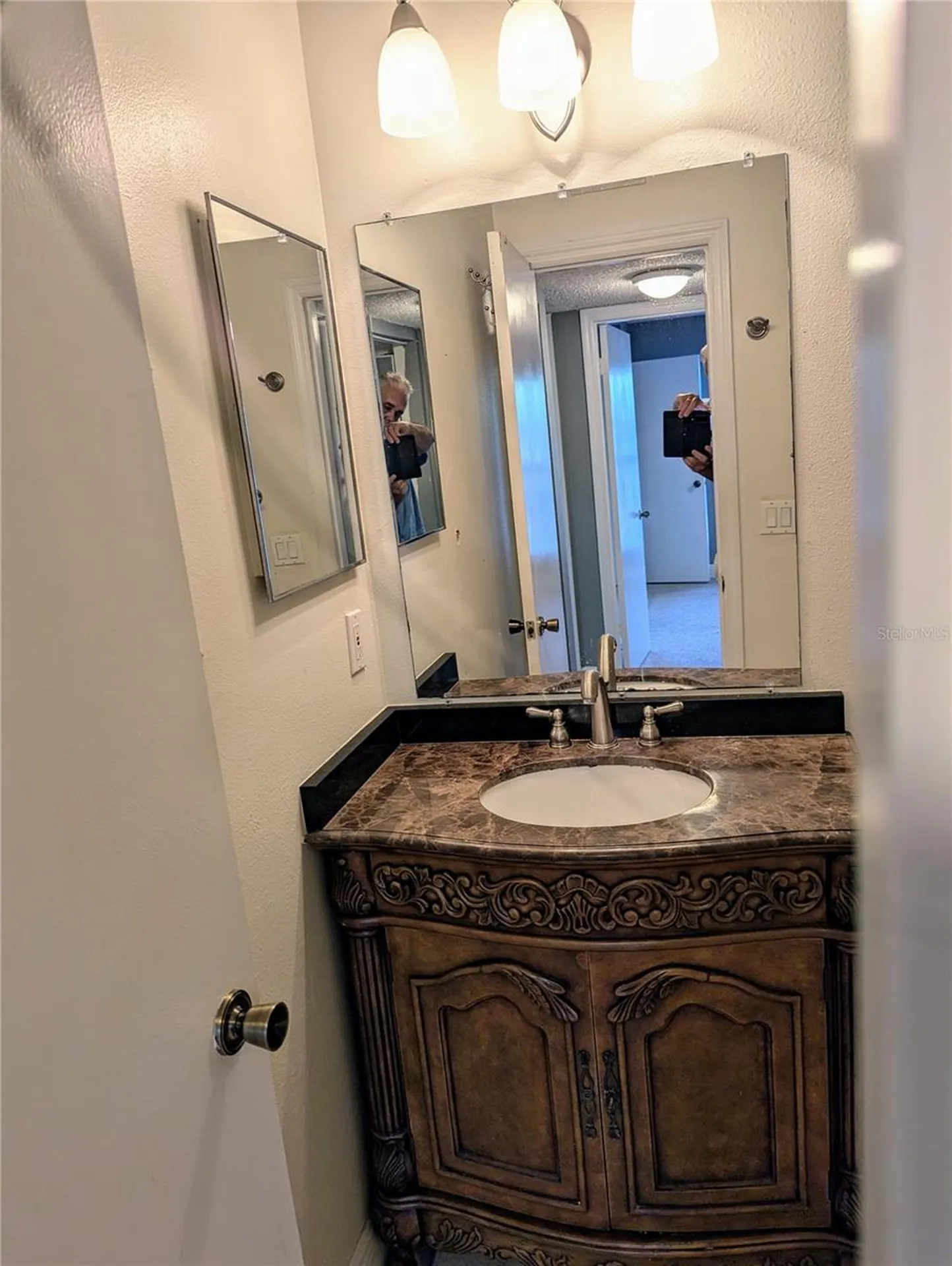4211 Chatham Oak Court Tampa FL 33624