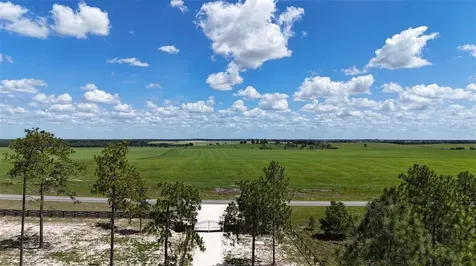 14270 SE 60 Street Morriston FL 32668
