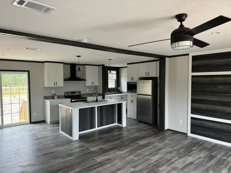 14270 SE 60 Street Morriston FL 32668