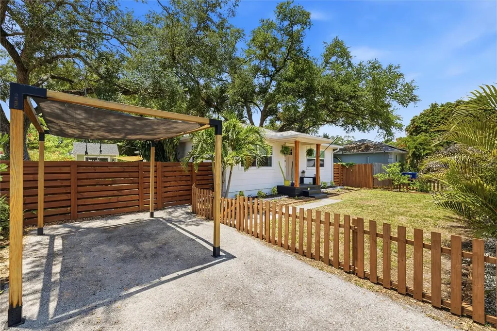 4918 22nd Street N St Petersburg FL 33714