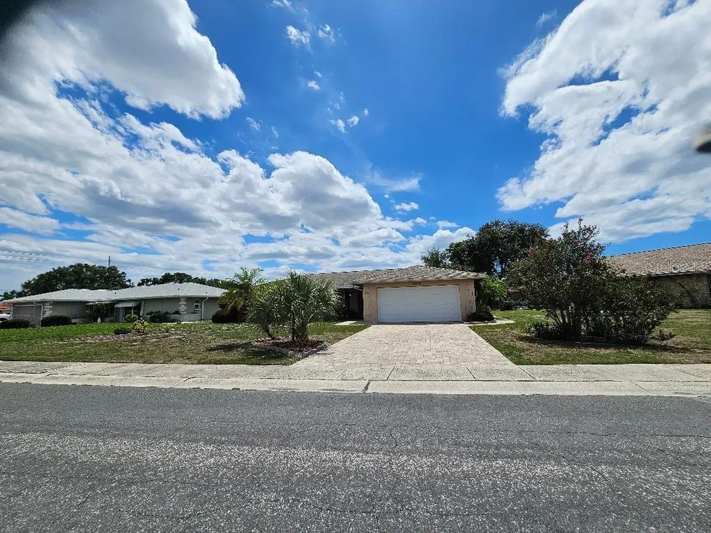 708 Brannen Circle Sun City Center FL 33573