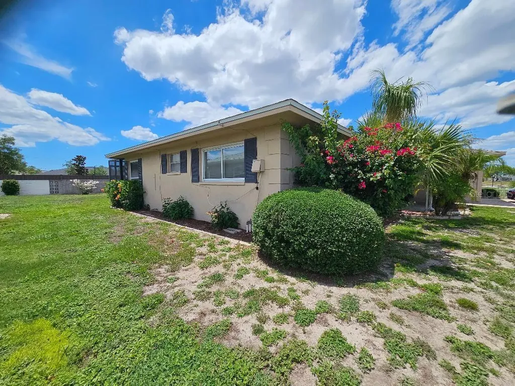 708 Brannen Circle Sun City Center FL 33573