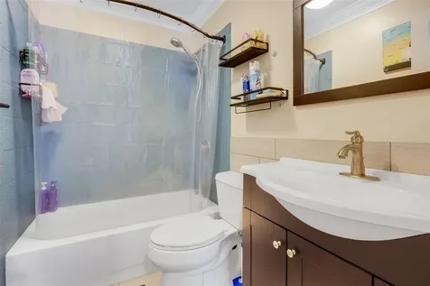207 Howard Court Mascotte FL 34753