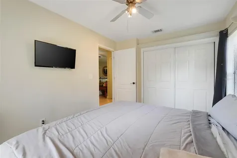 207 Howard Court Mascotte FL 34753