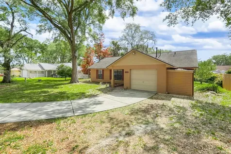 207 Howard Court Mascotte FL 34753