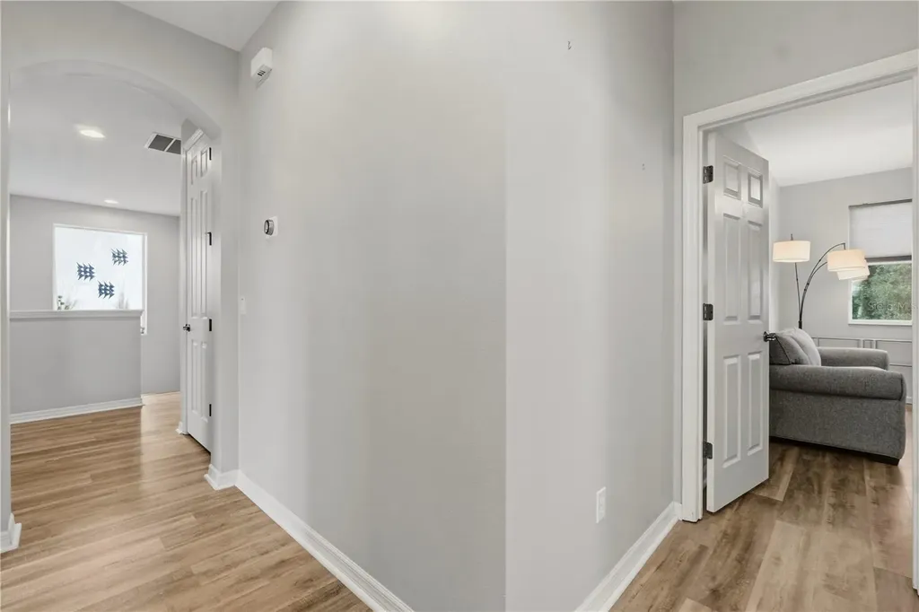718 Barefoot Bay Loop Groveland FL 34736