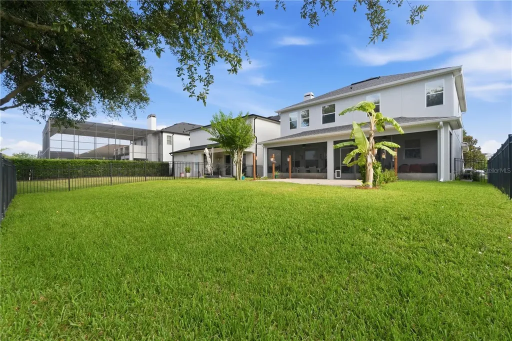 718 Barefoot Bay Loop Groveland FL 34736