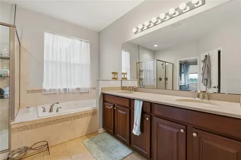 718 Barefoot Bay Loop Groveland FL 34736