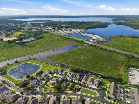 718 Barefoot Bay Loop Groveland FL 34736