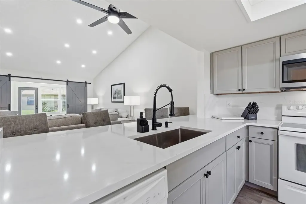 6623 Aspen Court Zephyrhills FL 33542