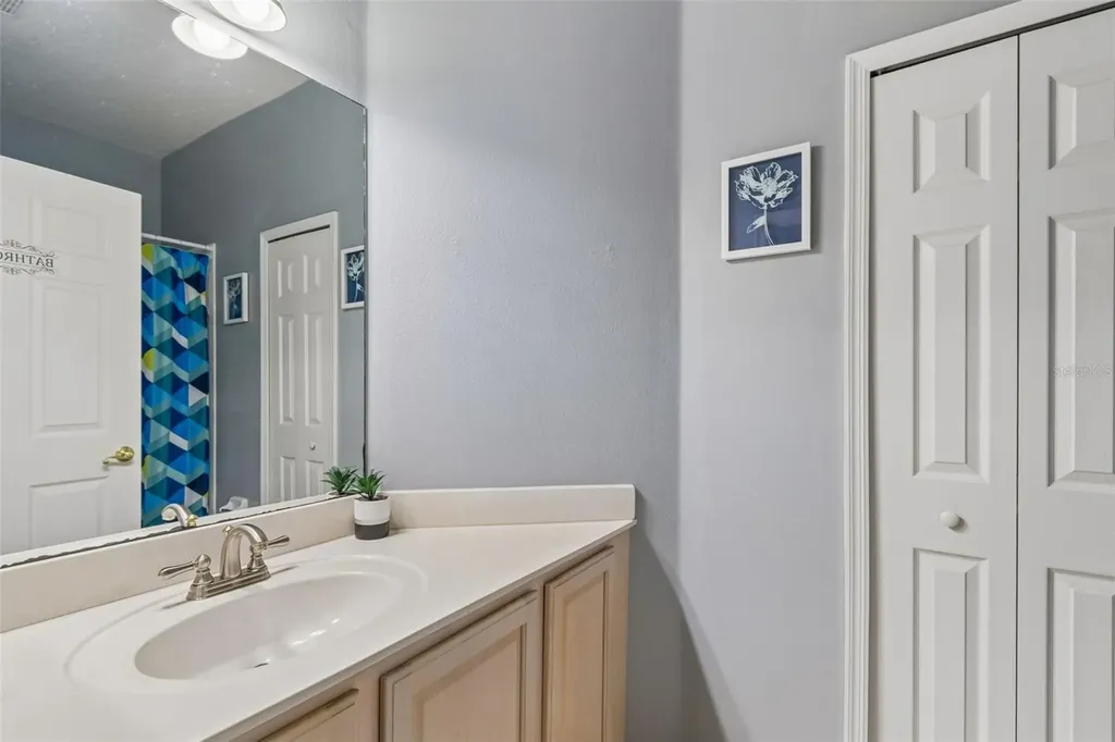 218 Bay Drive Kissimmee FL 34759