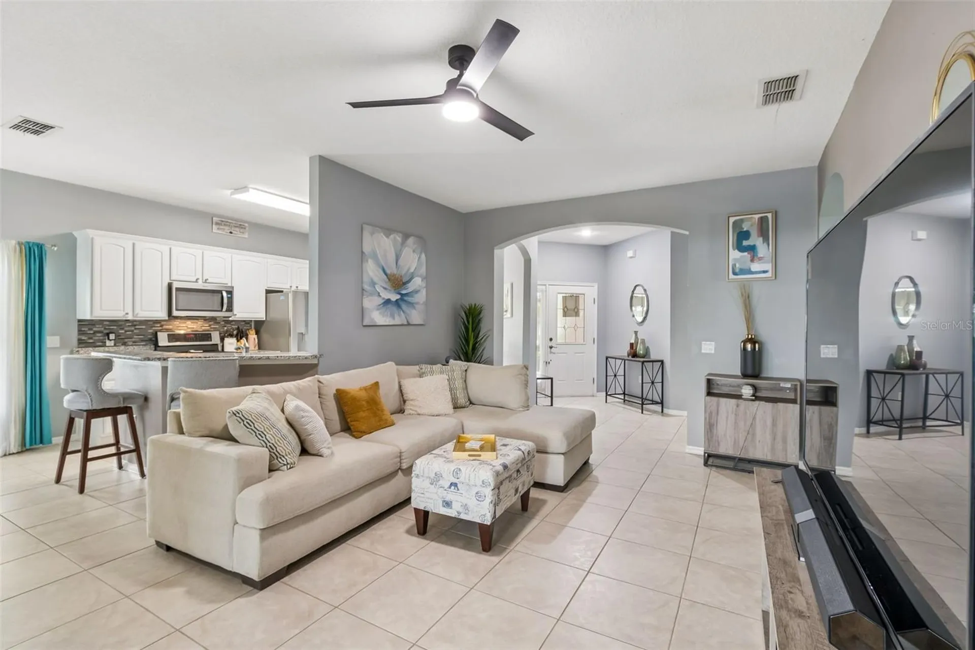 218 Bay Drive Kissimmee FL 34759