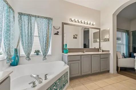 218 Bay Drive Kissimmee FL 34759