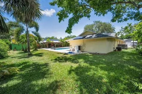 13125 Cimarron Circle N Largo FL 33774