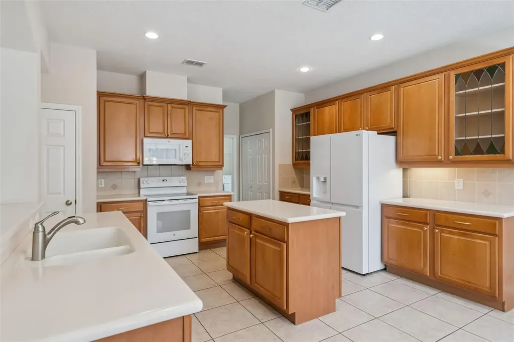 2714 Plumberry Avenue Ocoee FL 34761
