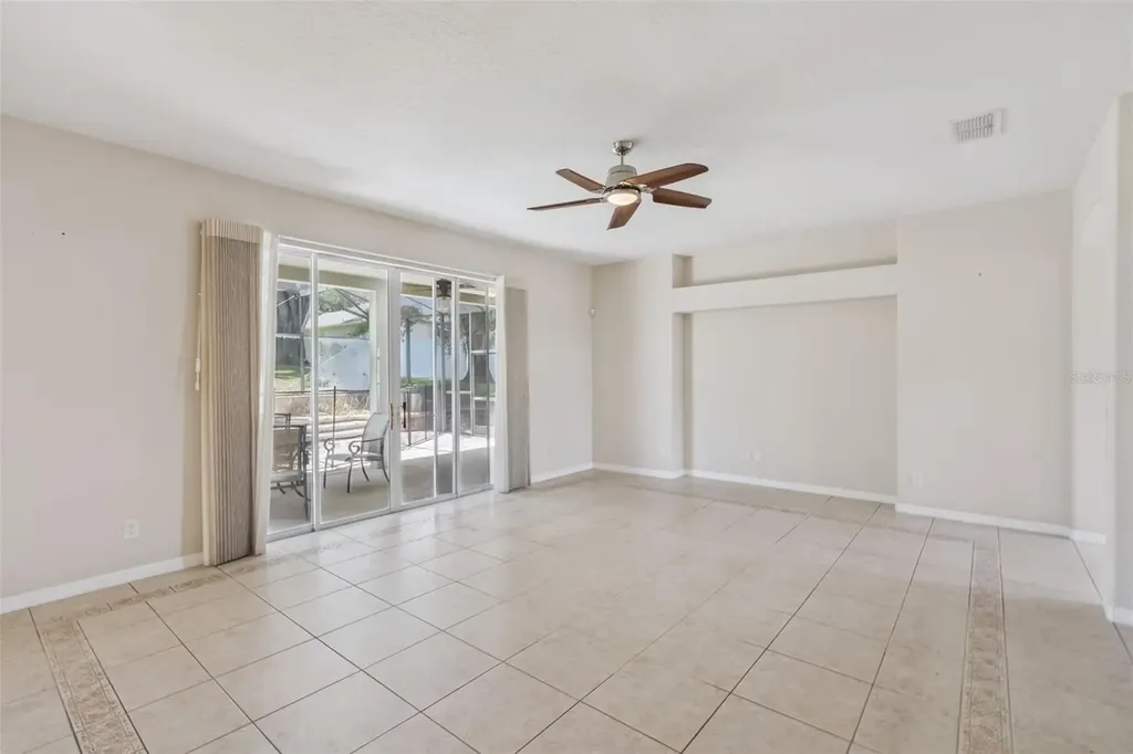 2714 Plumberry Avenue Ocoee FL 34761