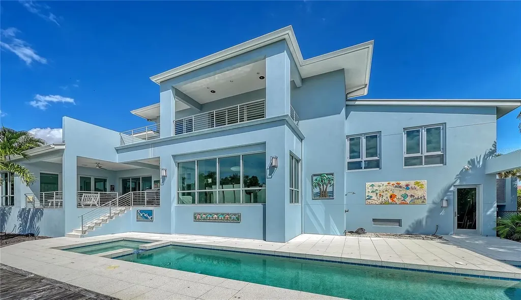 705 Jungle Queen Way Longboat Key FL 34228