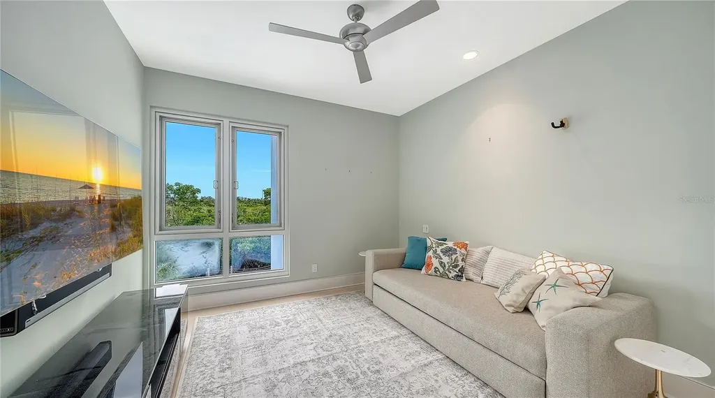 705 Jungle Queen Way Longboat Key FL 34228
