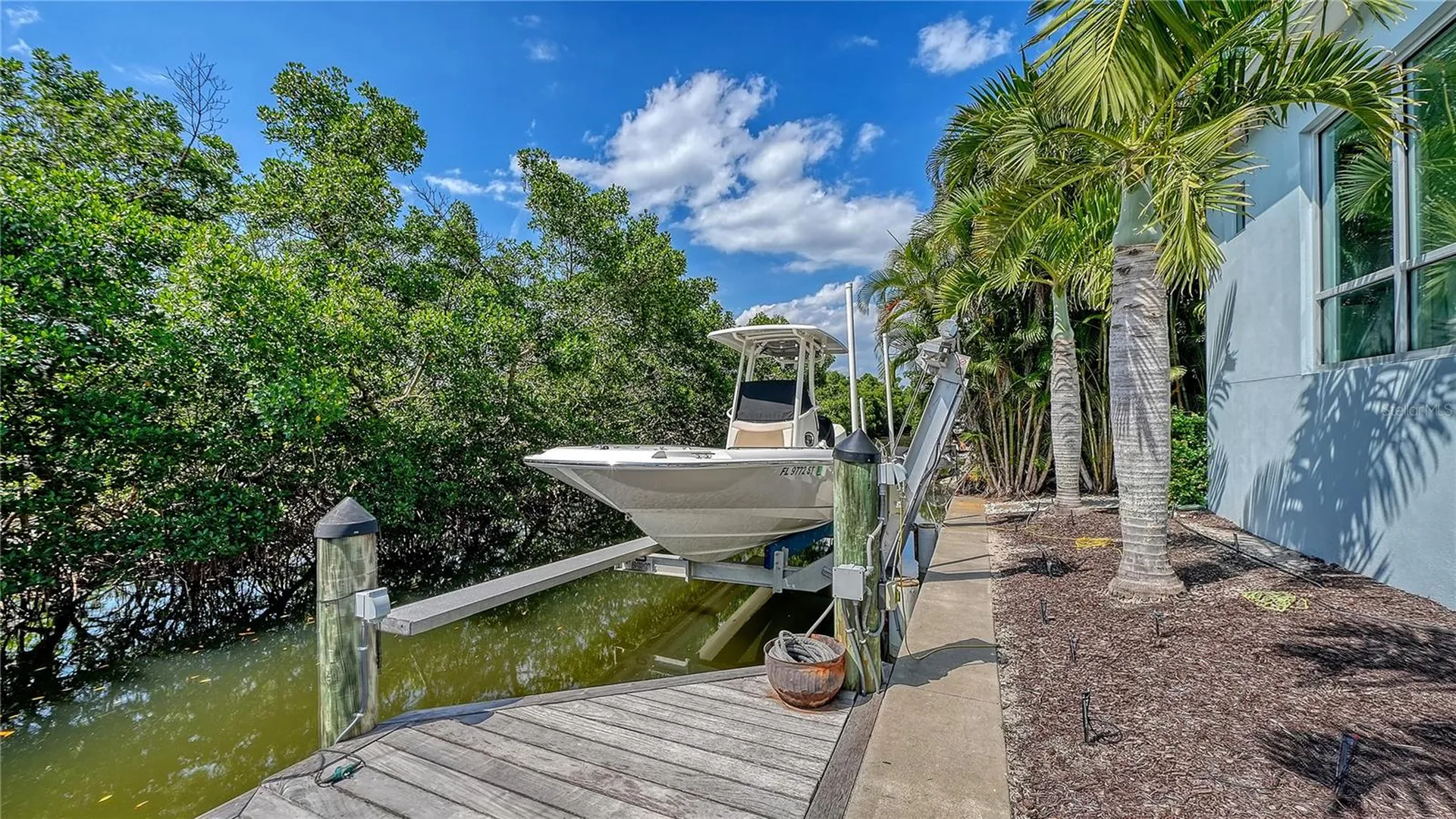 705 Jungle Queen Way Longboat Key FL 34228