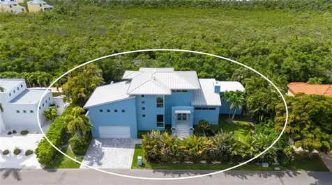 705 Jungle Queen Way Longboat Key FL 34228